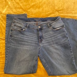 Maurice’s mid rise